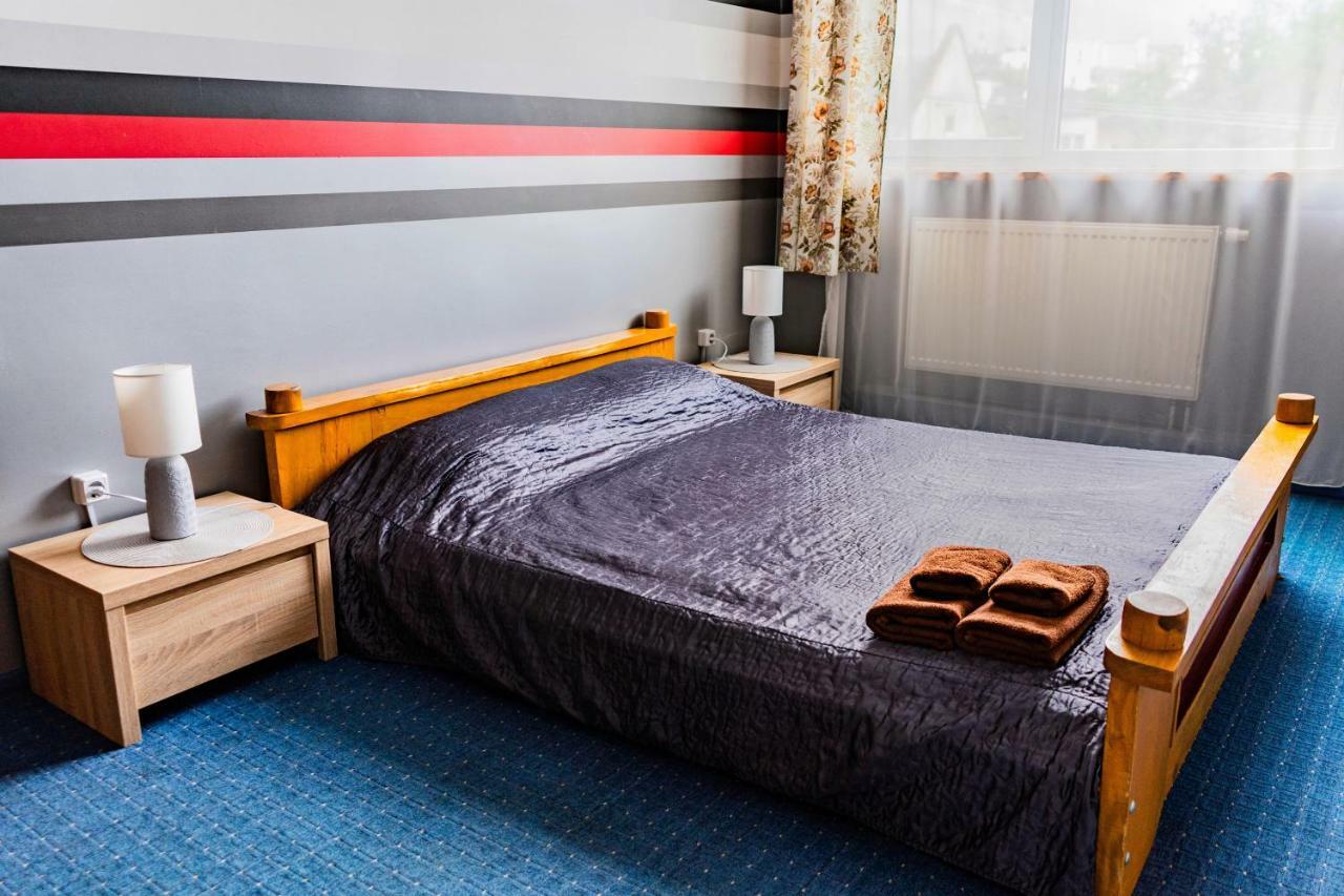 Hostel Villa Roma Lviv Extérieur photo