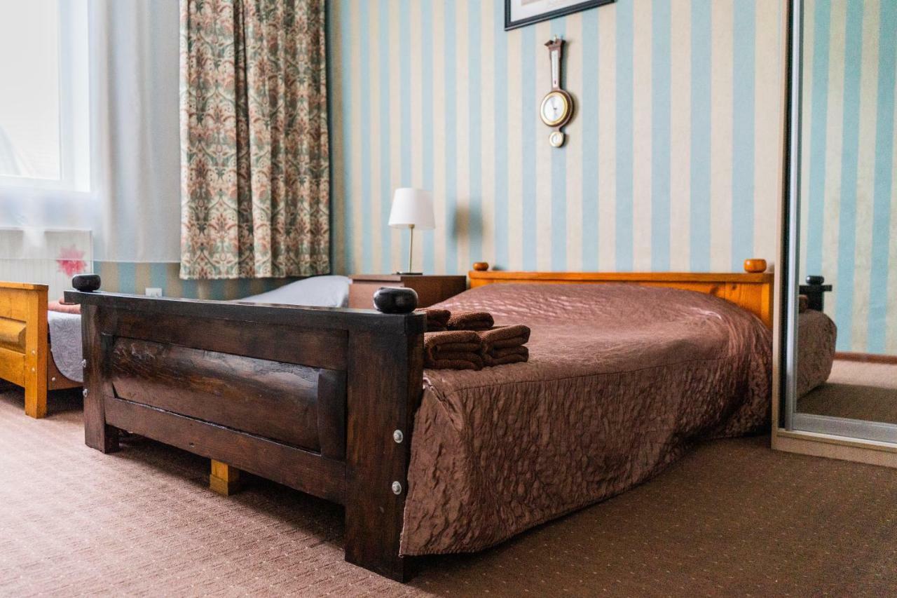 Hostel Villa Roma Lviv Extérieur photo