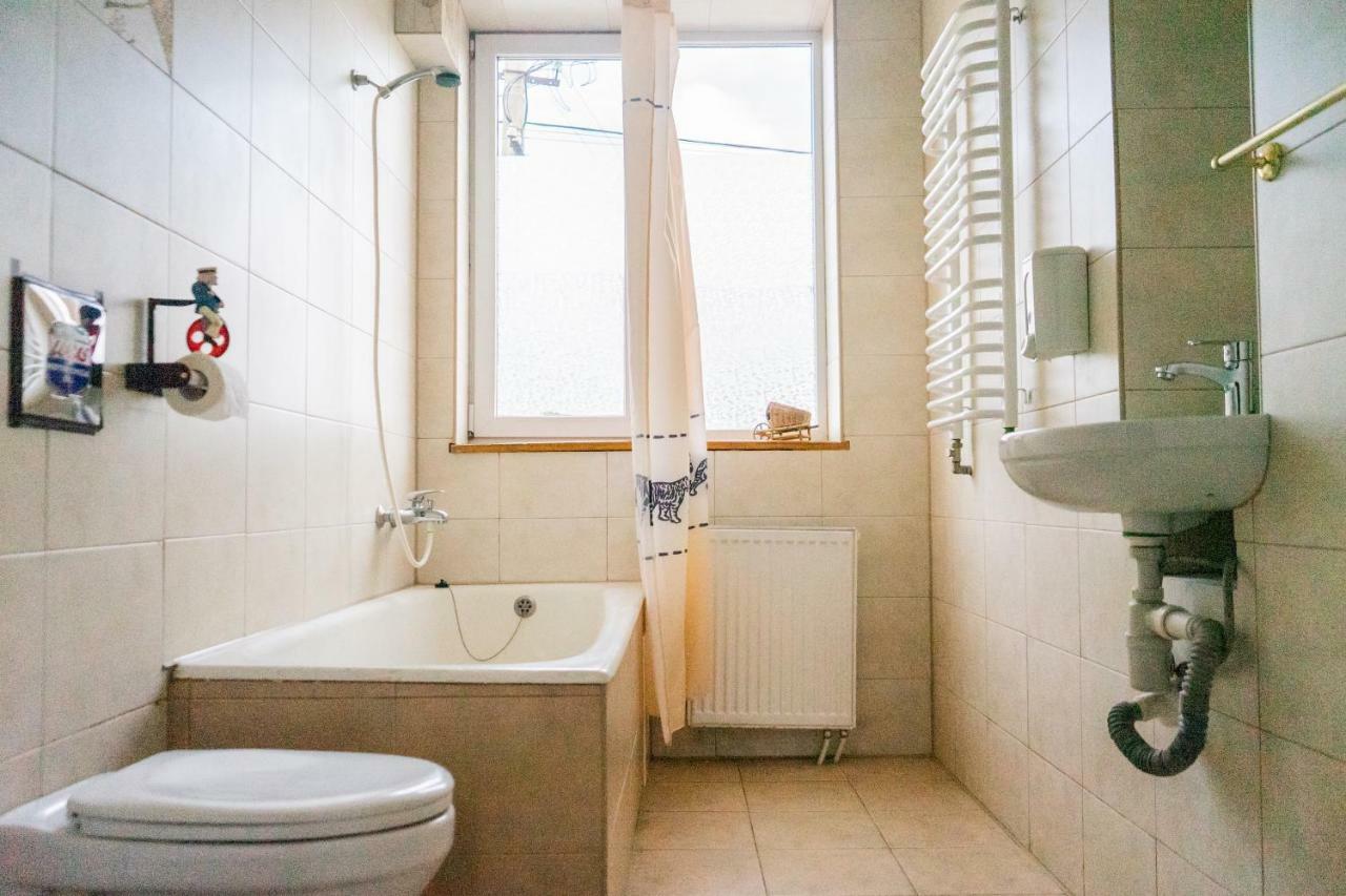 Hostel Villa Roma Lviv Extérieur photo