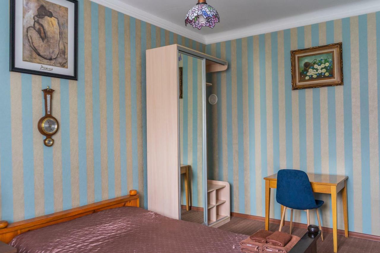 Hostel Villa Roma Lviv Extérieur photo
